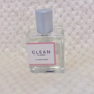 Clean Classic Flower Fresh Perfume
